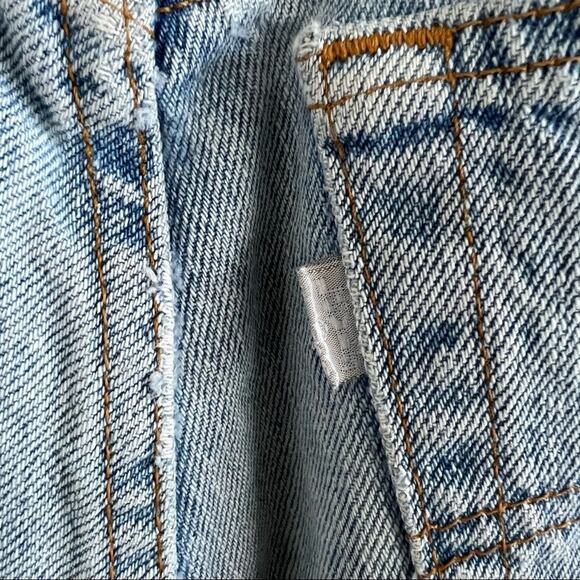 Vintage Levi’s Silvertab Lean Denim Distressed Shorts 13/14 - Picture 4 of 9